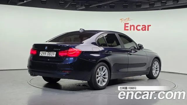 BMW 3 серии 2016 thumb 2