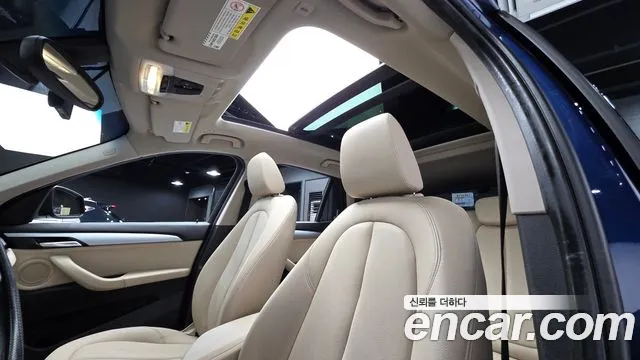 BMW X1 2018 thumb 11