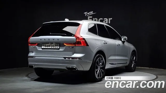 Volvo XC60 2020 thumb 10