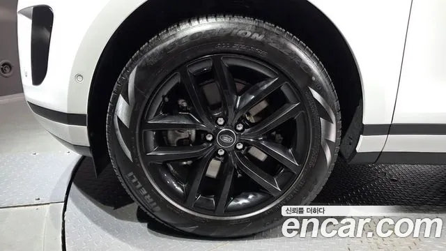 Land Rover Range Rover Evoque 2025 thumb 2