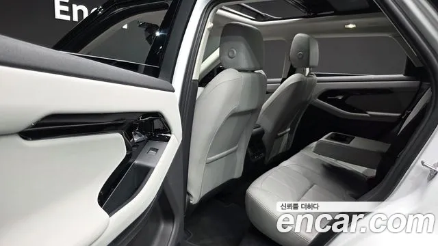 Land Rover Range Rover Evoque 2025 thumb 12