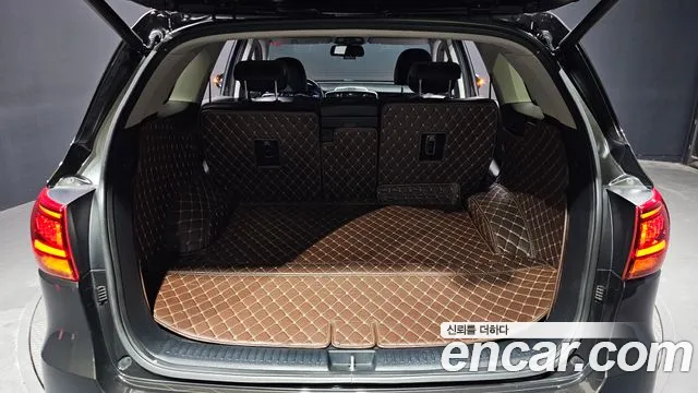 Kia Sorento 2018 thumb 8