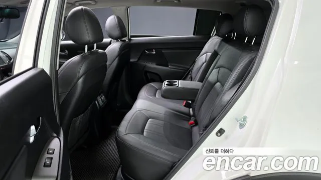 Kia Sportage 2013 thumb 8