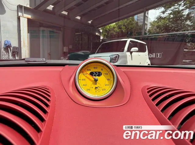 Porsche 718 Boxster 2021 thumb 5