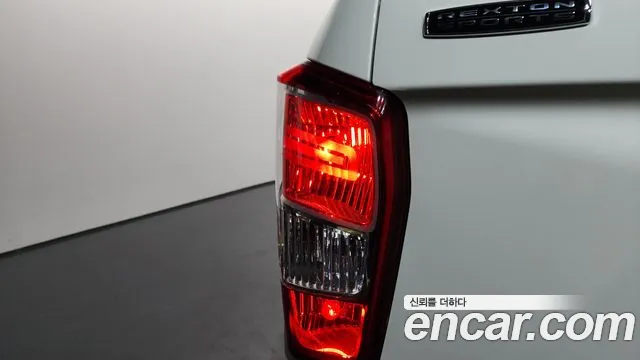 KGM Rexton 2020 thumb 10