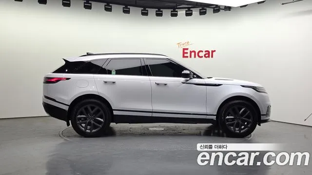 Land Rover Range Rover Velar 2026 thumb 6