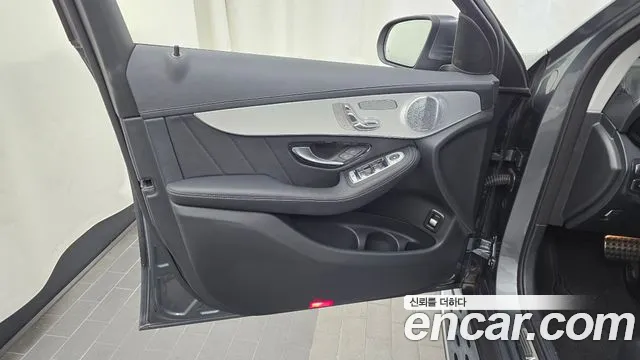 Mercedes-Benz GLC 2019 thumb 3