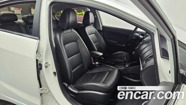 Kia K3 2013 thumb 10
