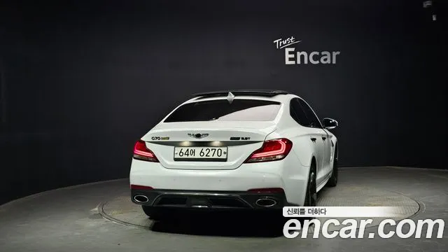 Genesis G70 2019 thumb 11