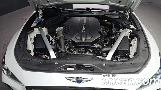 Genesis G70 2019 thumb 2
