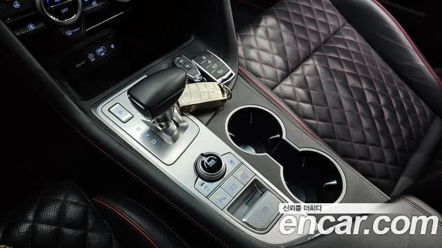 Genesis G70 2019 thumb 3