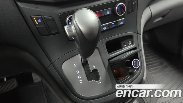 Hyundai Staria 2020 thumb 6