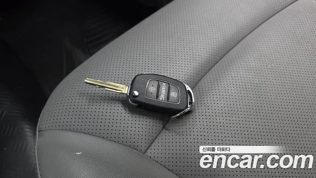 Hyundai Staria 2020 thumb 4