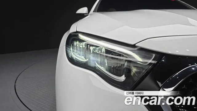 Mercedes-Benz E-Class 2025 thumb 11
