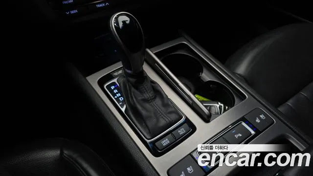 Hyundai Genesis 2016 thumb 5