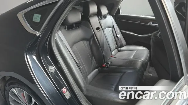Hyundai Genesis 2016 thumb 8
