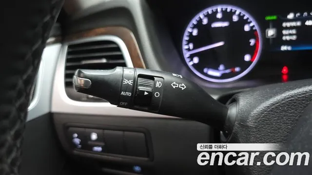 Hyundai Genesis 2016 thumb 9
