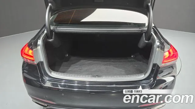 Hyundai Genesis 2016 thumb 11
