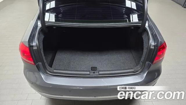 Volkswagen Passat 2014 thumb 11