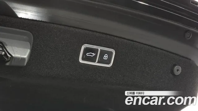 Genesis G90 2022 thumb 8