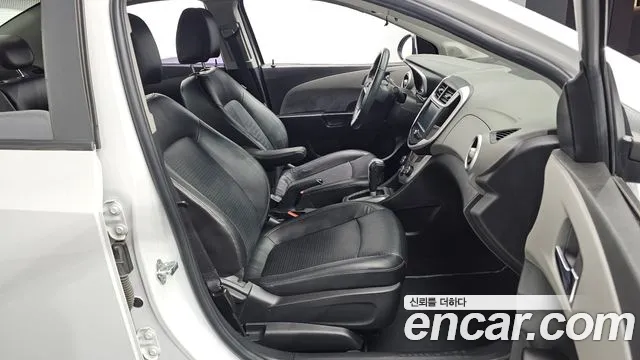 Chevrolet Aveo 2016 thumb 7