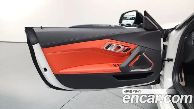 BMW Z4 2024 thumb 7