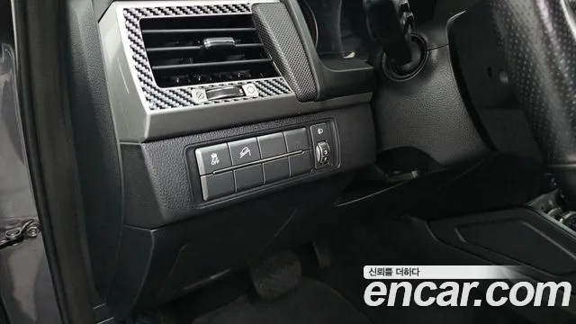 KGM Rexton 2019 thumb 9