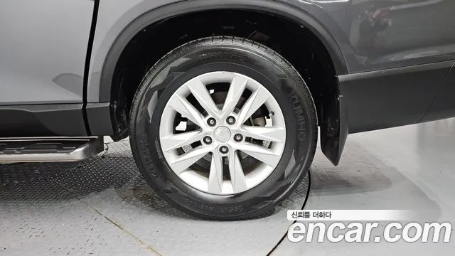 KGM Rexton 2019 thumb 12
