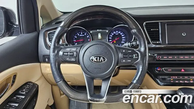 Kia Carnival 2019 thumb 12