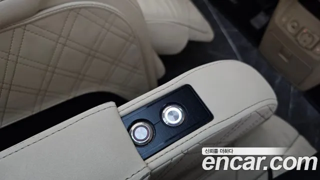 Kia Carnival 2019 thumb 7