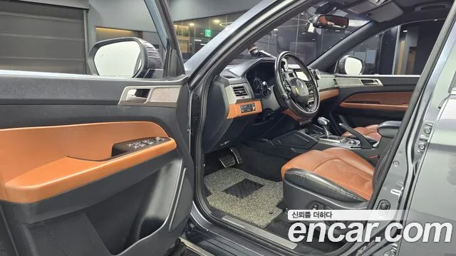 KGM Rexton 2019 thumb 4