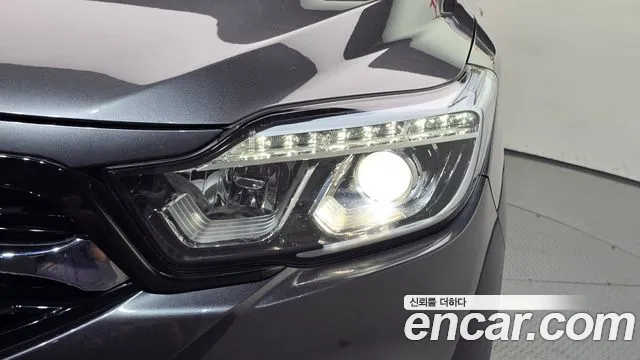 KGM Rexton 2019 thumb 10