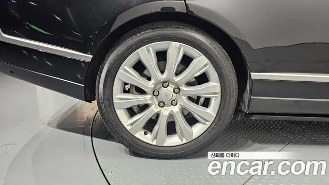 Land Rover Range Rover 2016 thumb 5