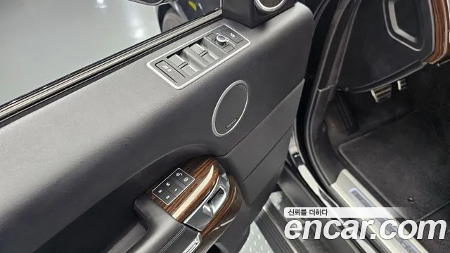 Land Rover Range Rover 2016 thumb 4