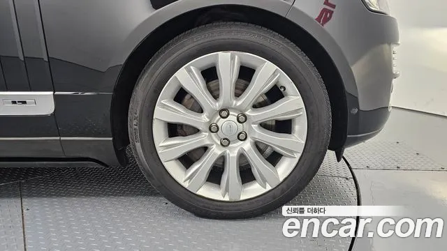 Land Rover Range Rover 2016 thumb 10