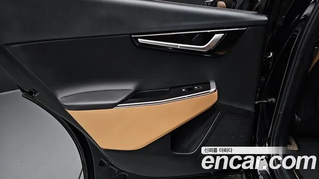 Kia EV6 2023 thumb 3
