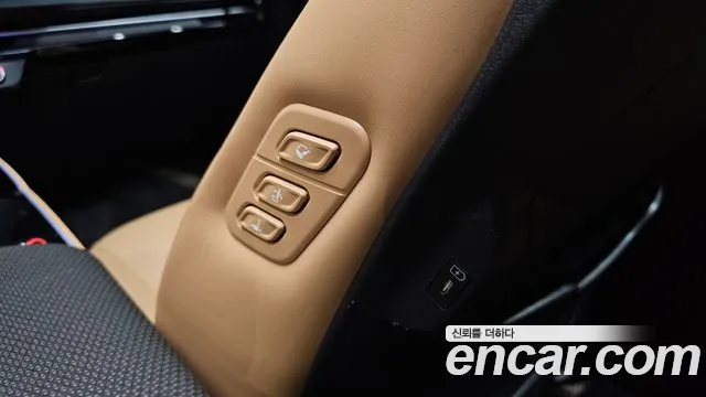 Kia EV6 2023 thumb 12