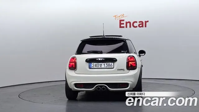 Mini Cooper S 2020 thumb 7