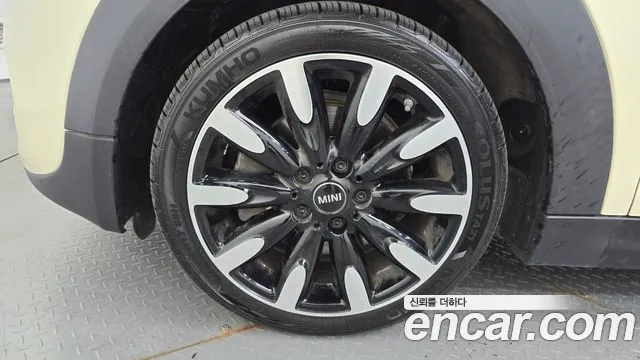 Mini Cooper S 2020 thumb 5