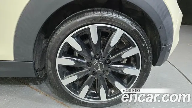 Mini Cooper S 2020 thumb 11