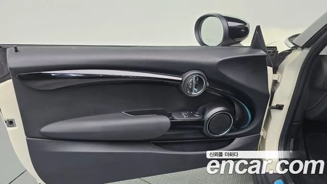 Mini Cooper S 2020 thumb 2