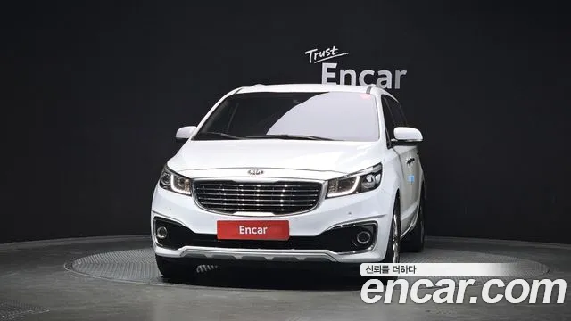 Kia Carnival 2014 thumb 11
