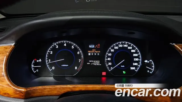 Hyundai Equus 2010 thumb 8