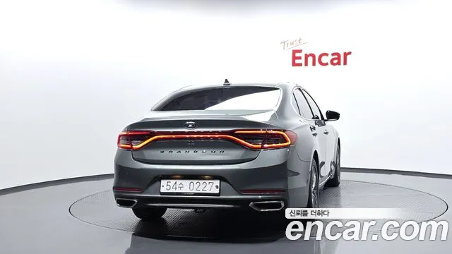 Hyundai Grandeur 2016 thumb 3
