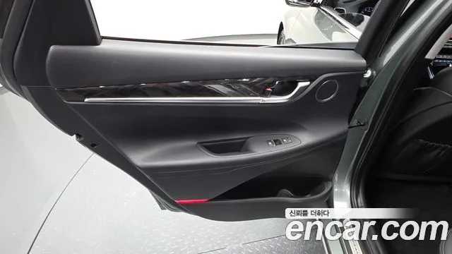 Hyundai Grandeur 2016 thumb 11