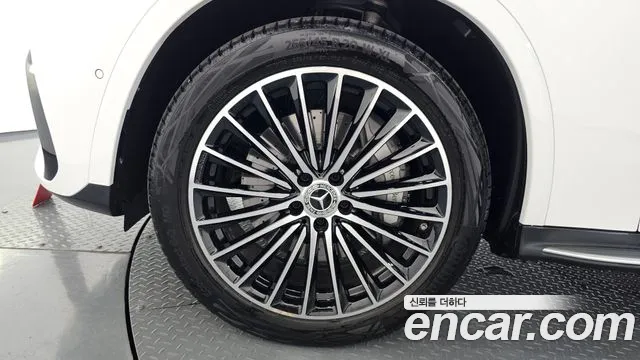Mercedes-Benz GLC 2024 thumb 5