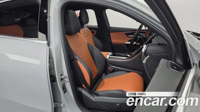 Mercedes-Benz GLC 2025 thumb 6