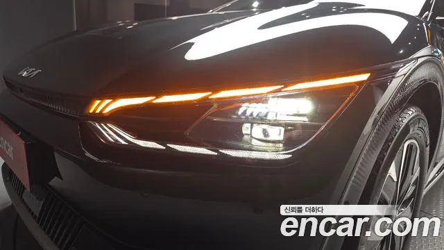 Kia EV6 2023 thumb 6