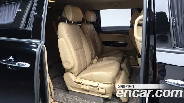 Kia Carnival 2020 thumb 4