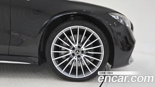 Mercedes-Benz S-Class 2025 thumb 8